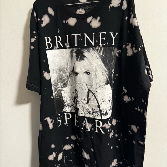 Britney Spears graphic tee - Picture 3 of 4